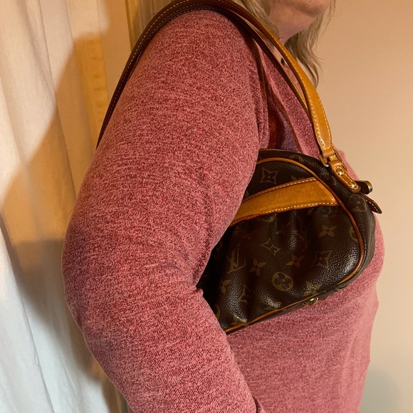 Limited Edition GUC Louis Vuitton Klara Handbag - Picture 9 of 10